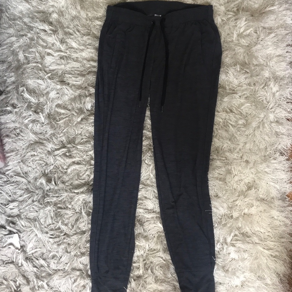 Old Navy causal pants
